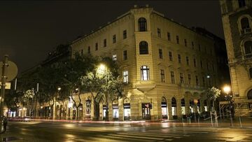Hungary nightlit building